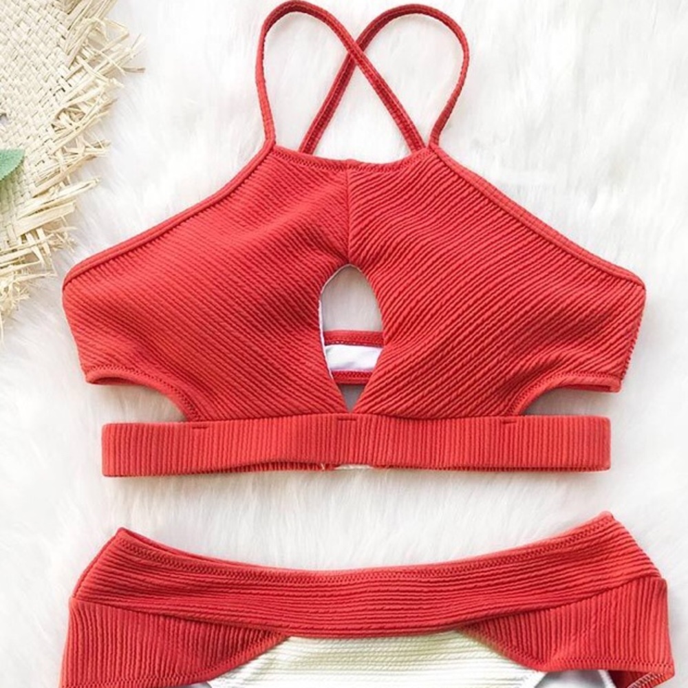 High waisted bikini